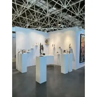Galeriesockel weiß