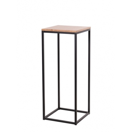 sockel aus stahl im industrie-design