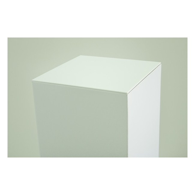 Acrylglasplatte 4mm weiß, Abmessung 30,2 x 30,2 cm  (für Pappkarton-Sockel 30 x 30 cm)